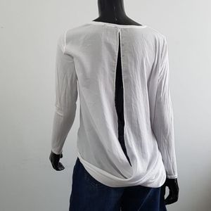 Stunning Club Monico Classy White Long Sleeves Top. (J)